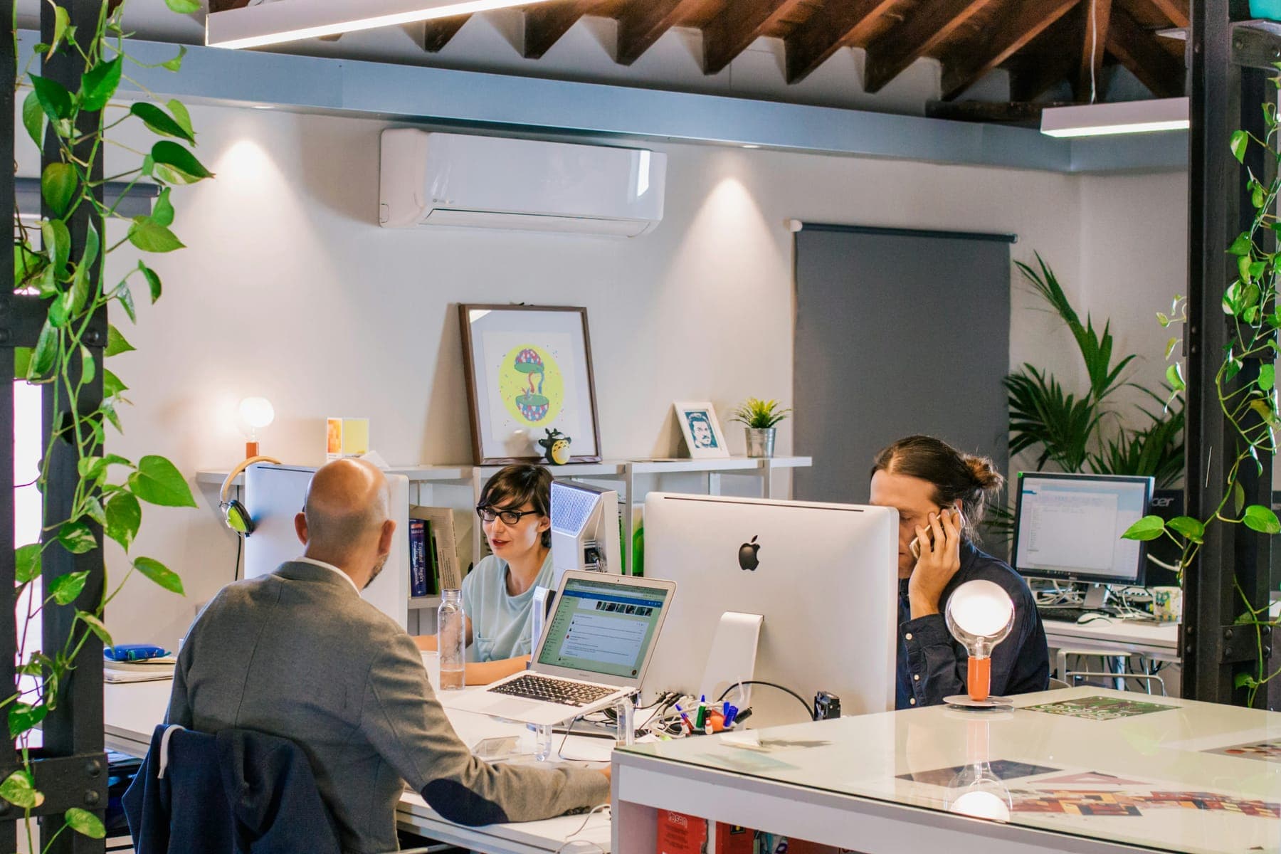 A consulting team at work in an open office